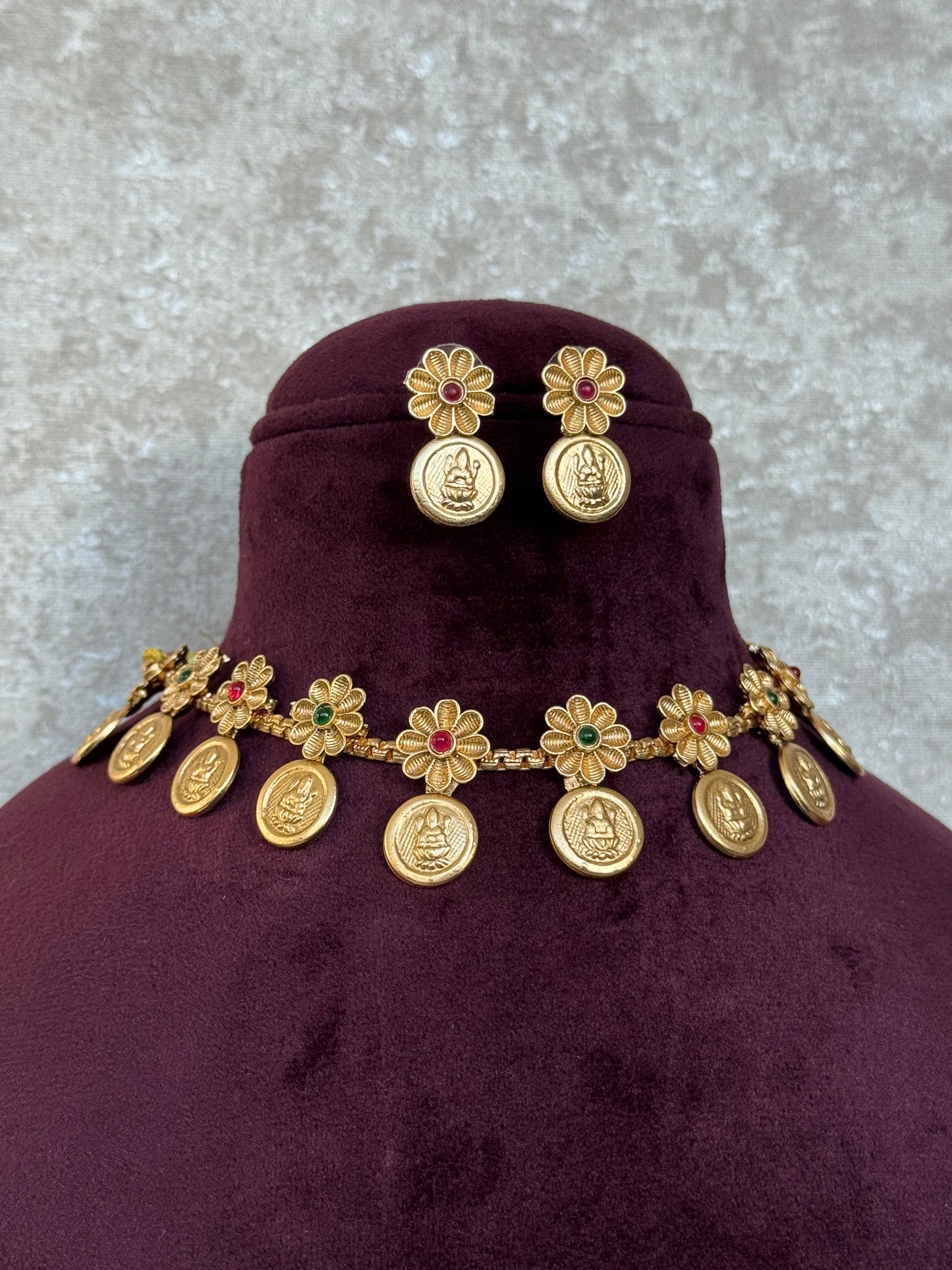 Floral & Coin Design Temple Set