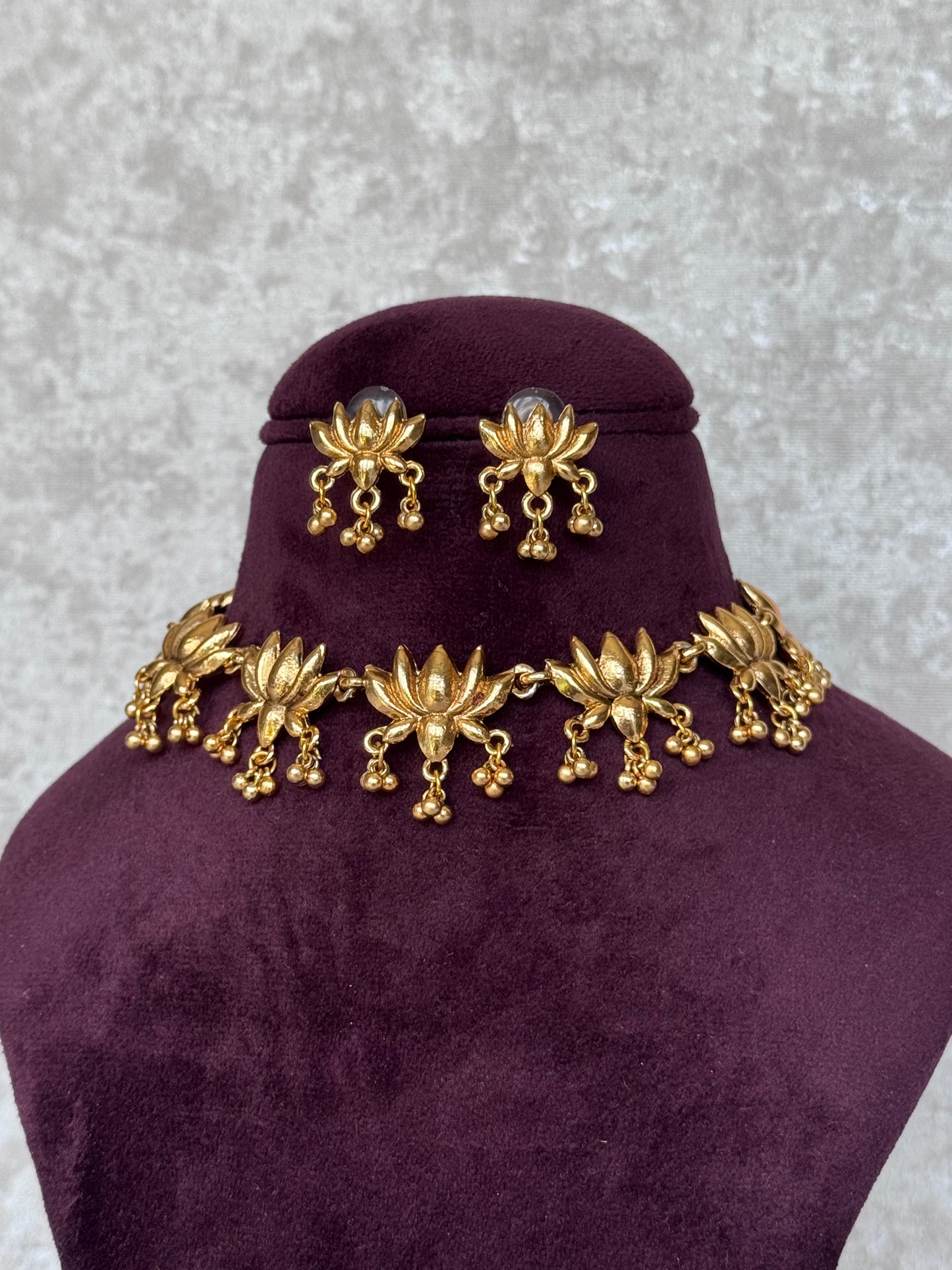 Lotus Necklace Set with Stud Earrings