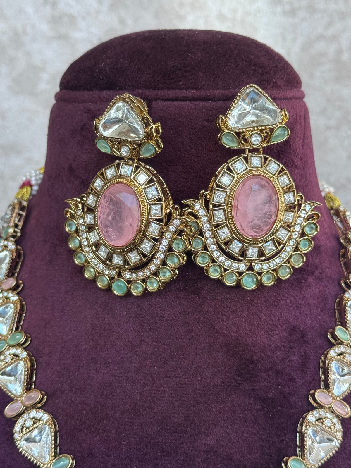 Aditi - Statement Kundan-Inspired Necklace Set | The Tara Collection