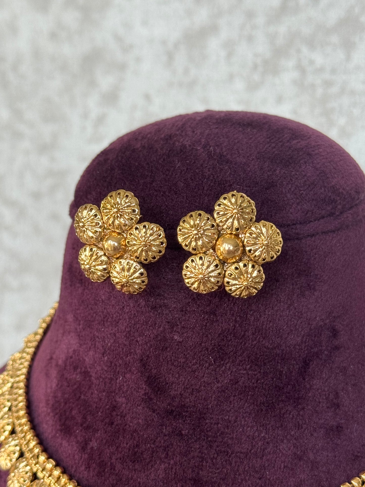 Classic Gold-Plated Simple Necklace Set