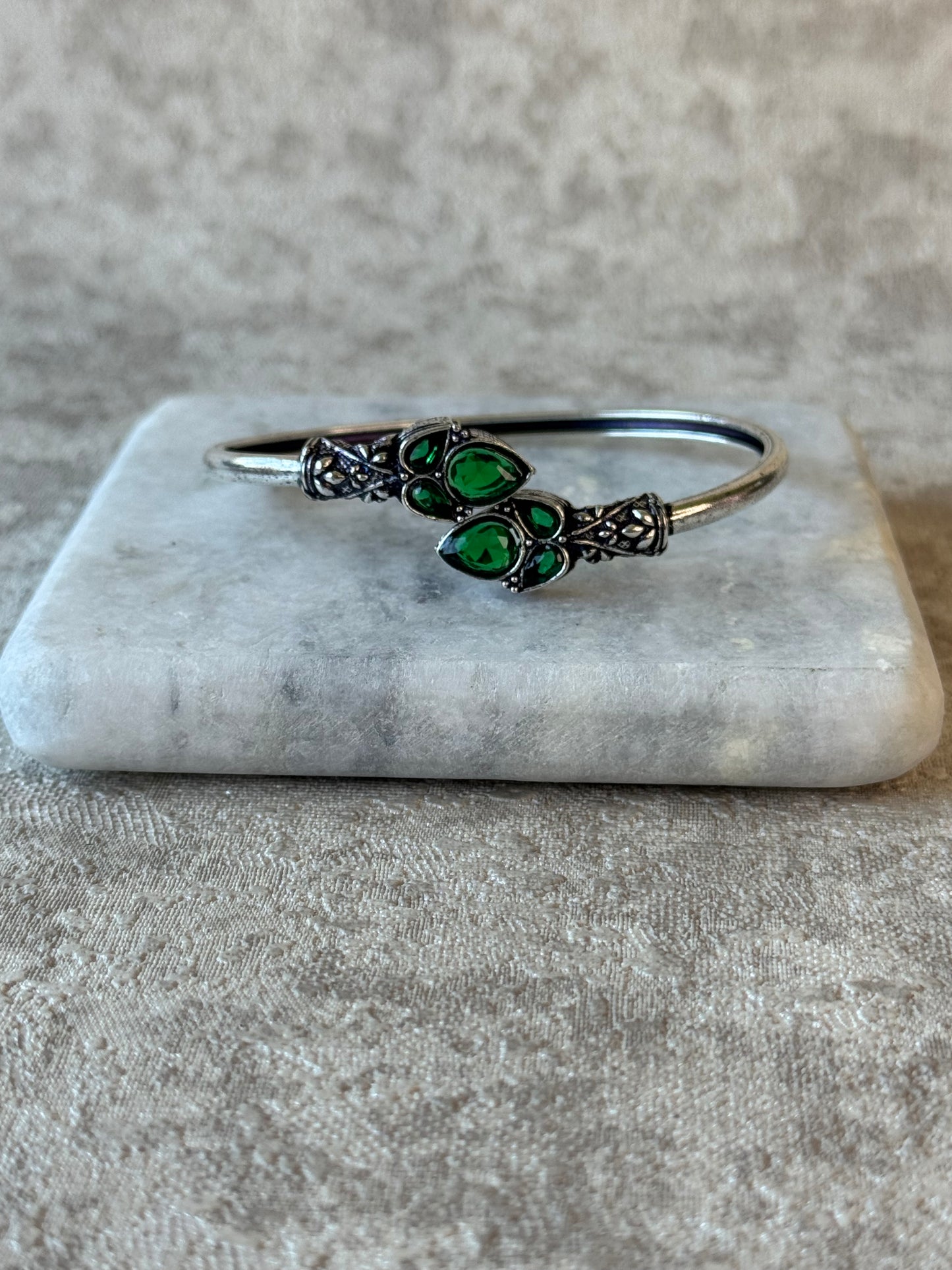 Oxidised Leaf Stone Bangles – Adjustable (Multiple Colours)