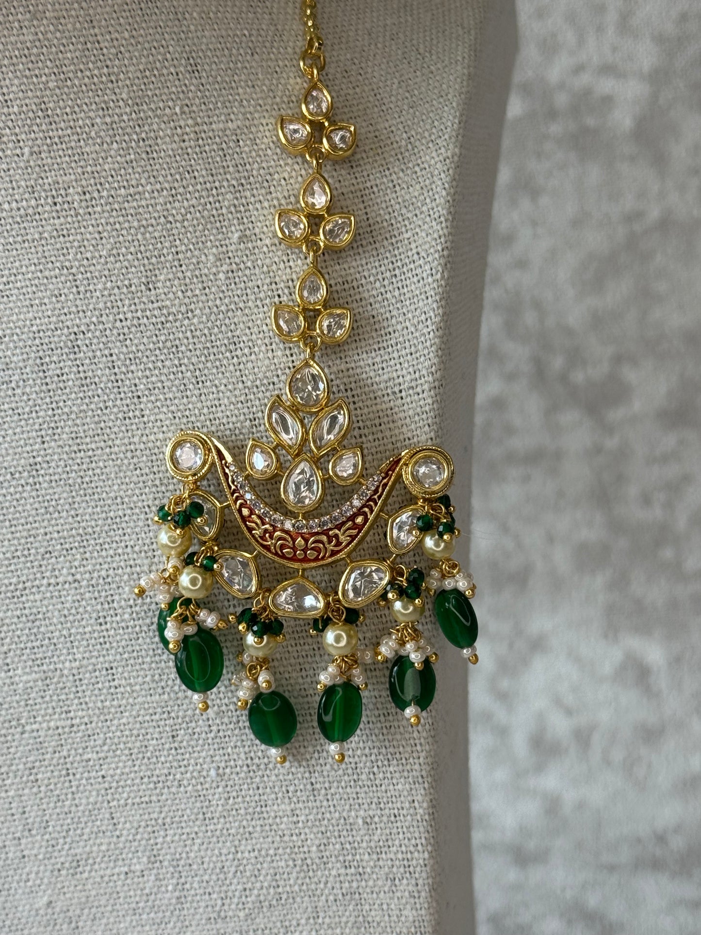 Elegant High Gold Maang Tikka