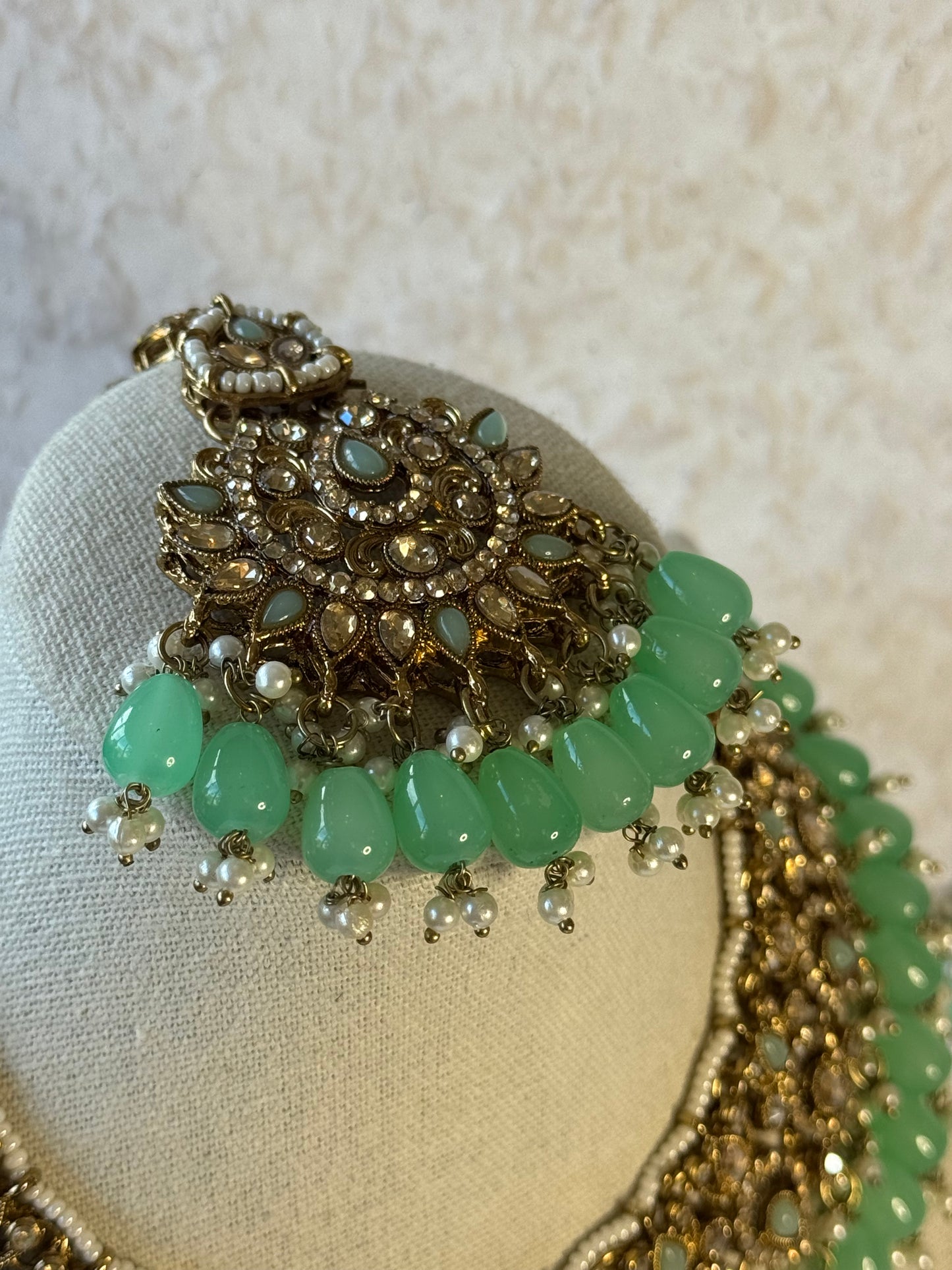 Mint Green & Gold Set with Tikka and Pasa
