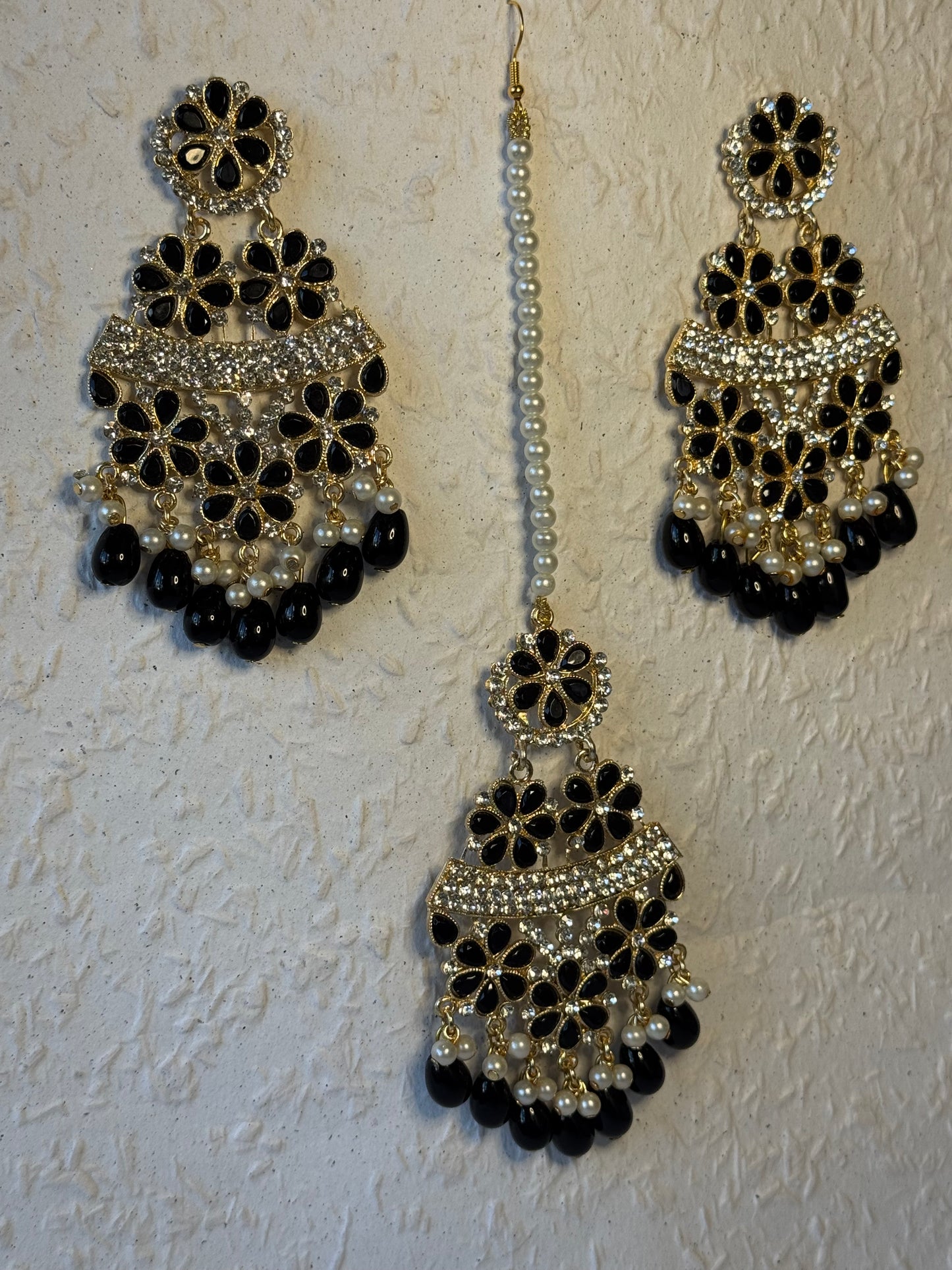 Floral Design Tikka & Earring Set