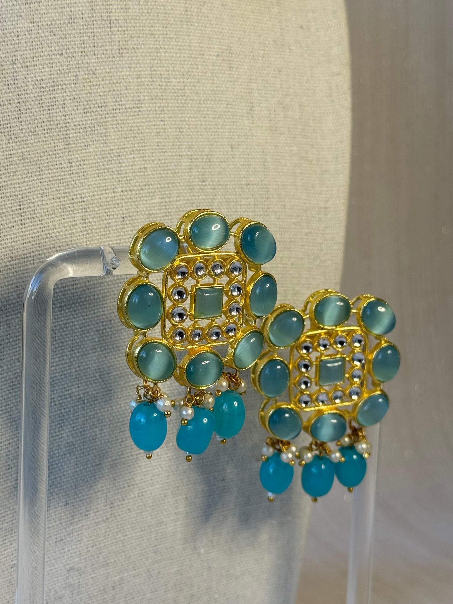 Sky Blue Choker Set with Stud earrings