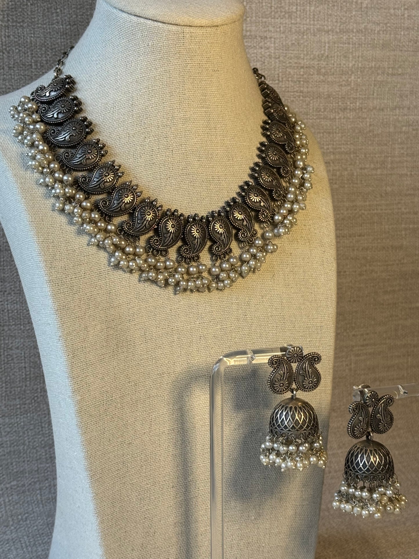 Oxidised Clustered Pearl Style Set