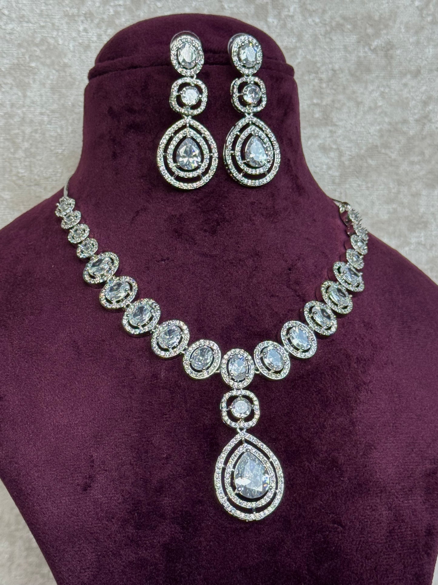 AD Teardrop Necklace Set | Necklace & Earrings