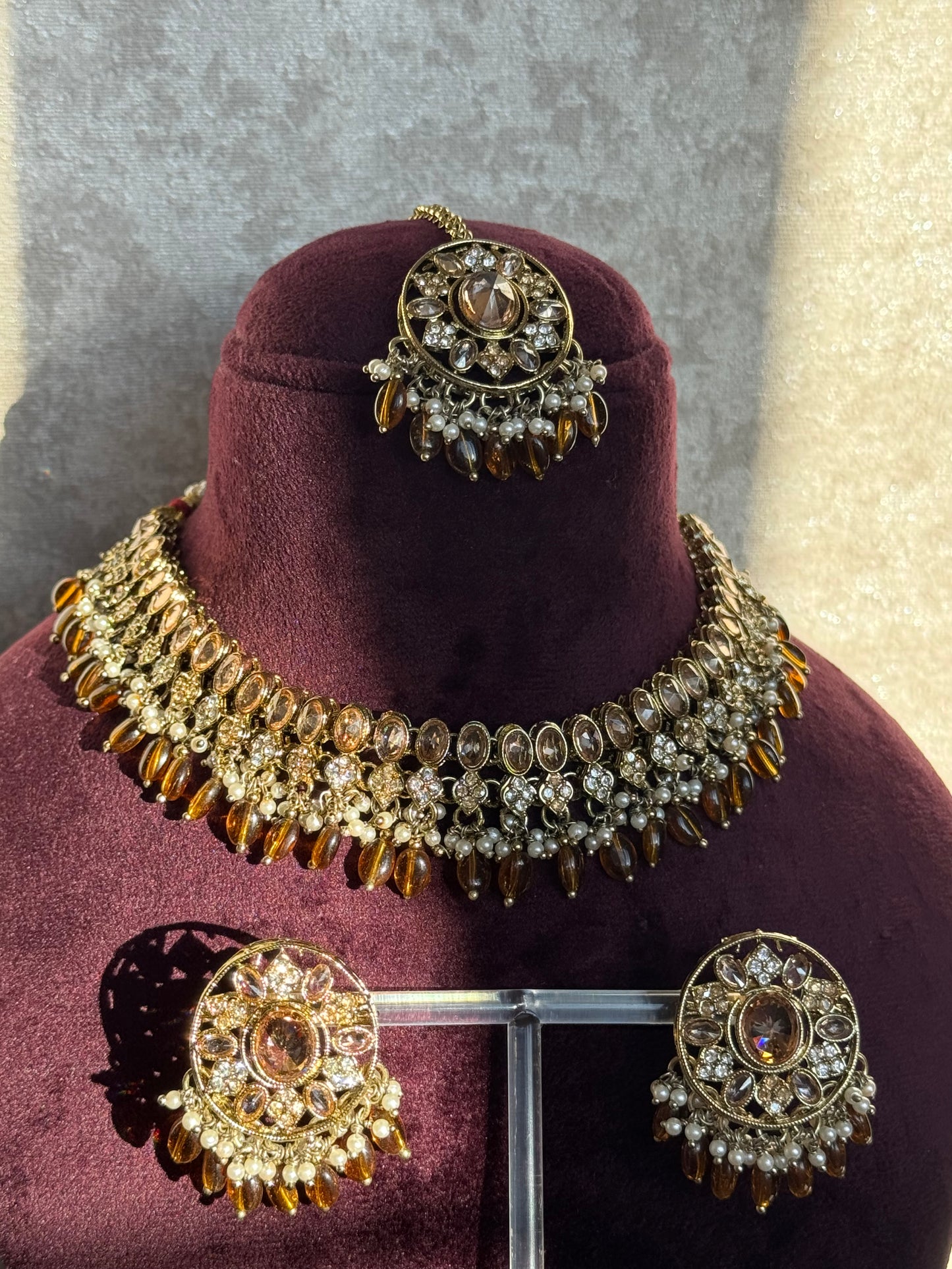Champagne Gold Necklace Set with oval stud earrings & tikka | The Tara Collection