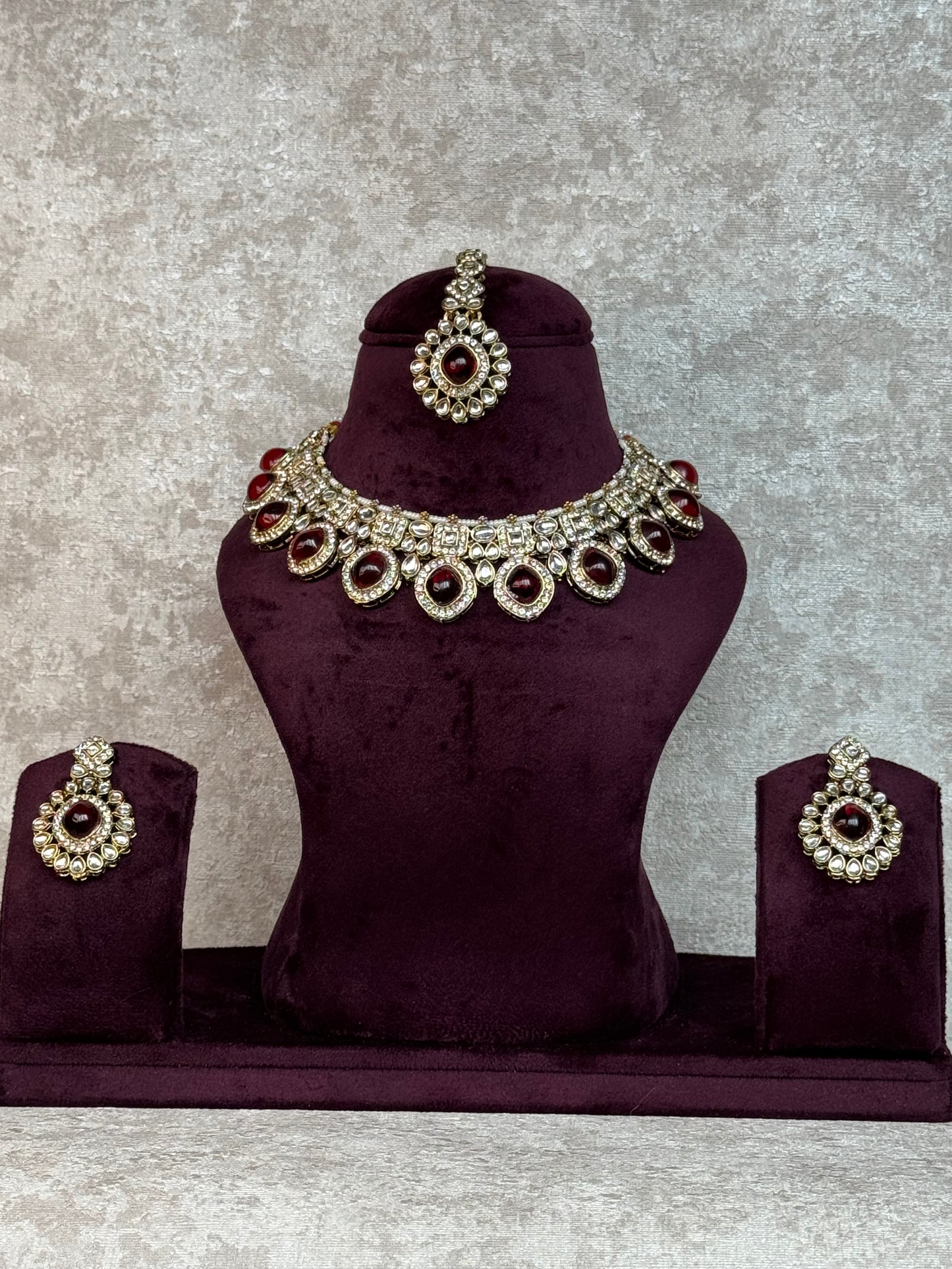 Necklace set with earrings & tikka