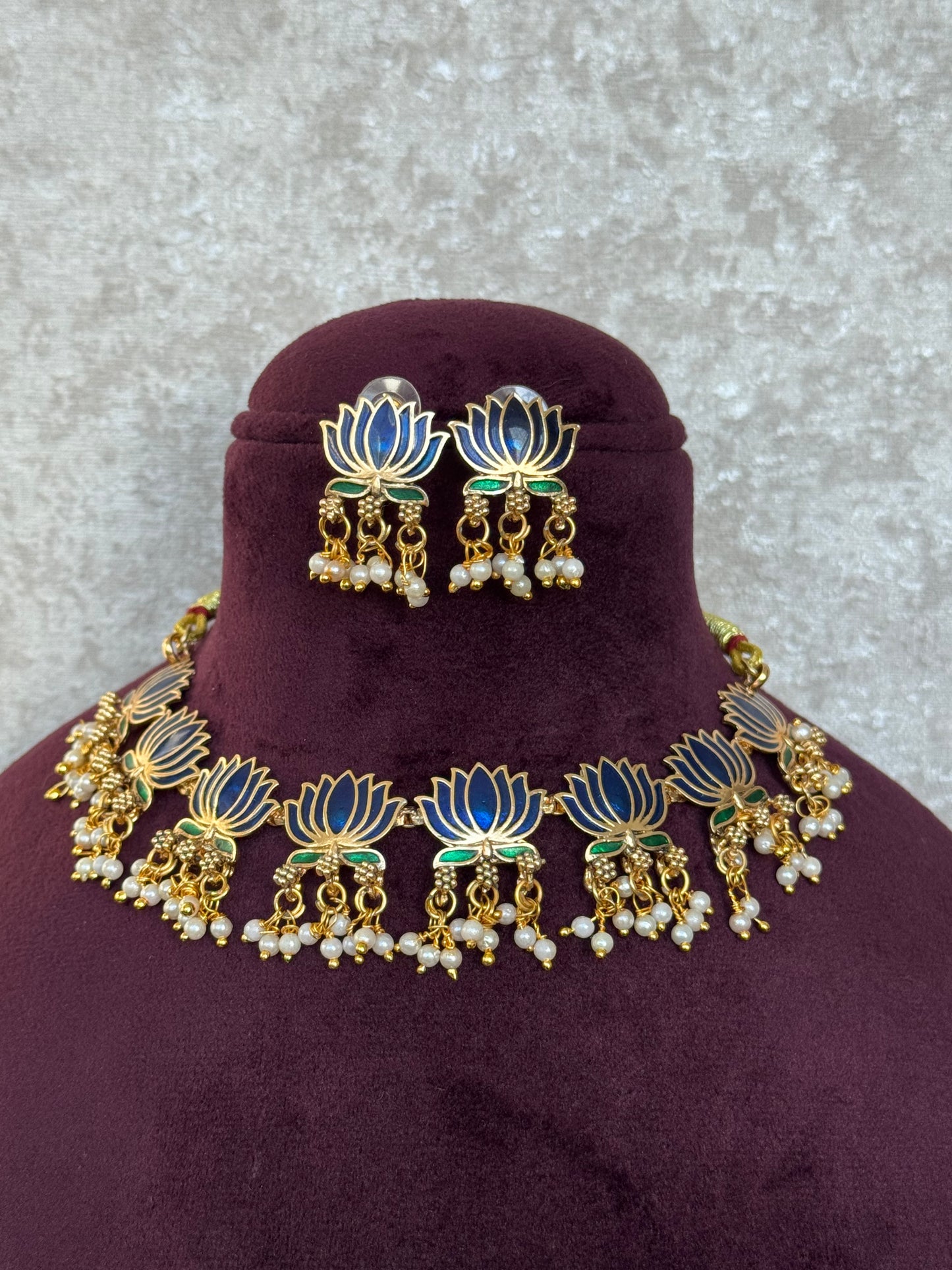 Lotus Necklace Set with Stud Earrings