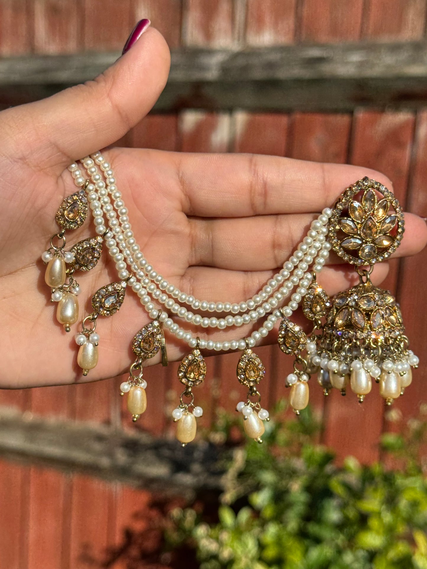 Gold and Pearl Necklace Set