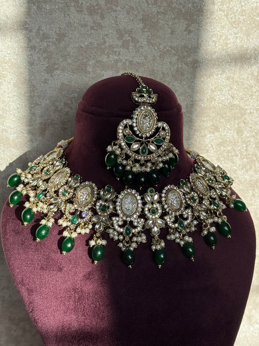 Kundan Carving Stone Set (with earrings & tikka)