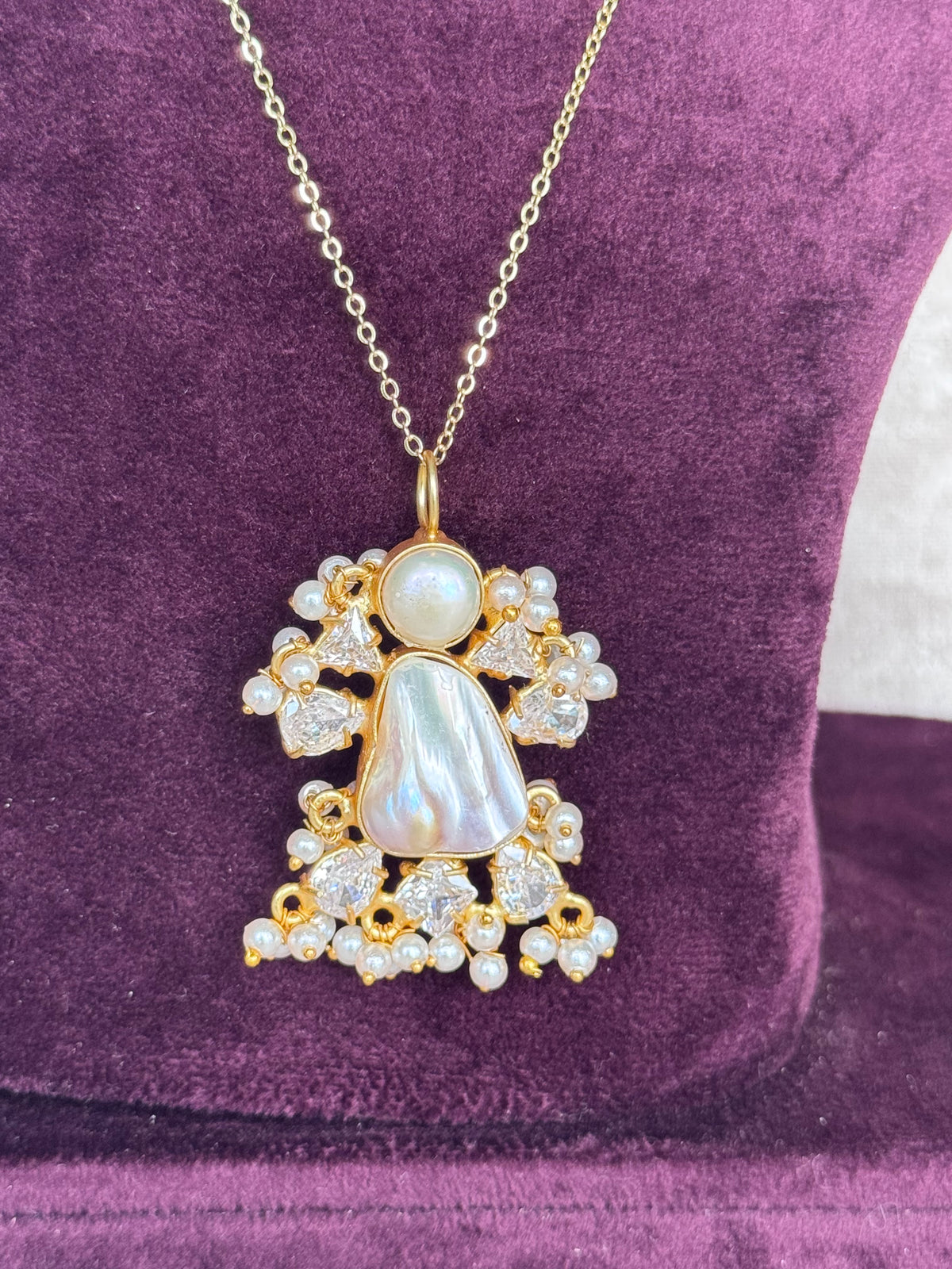 Mira - Mother of Pearl Pendant Set | The Tara Collection