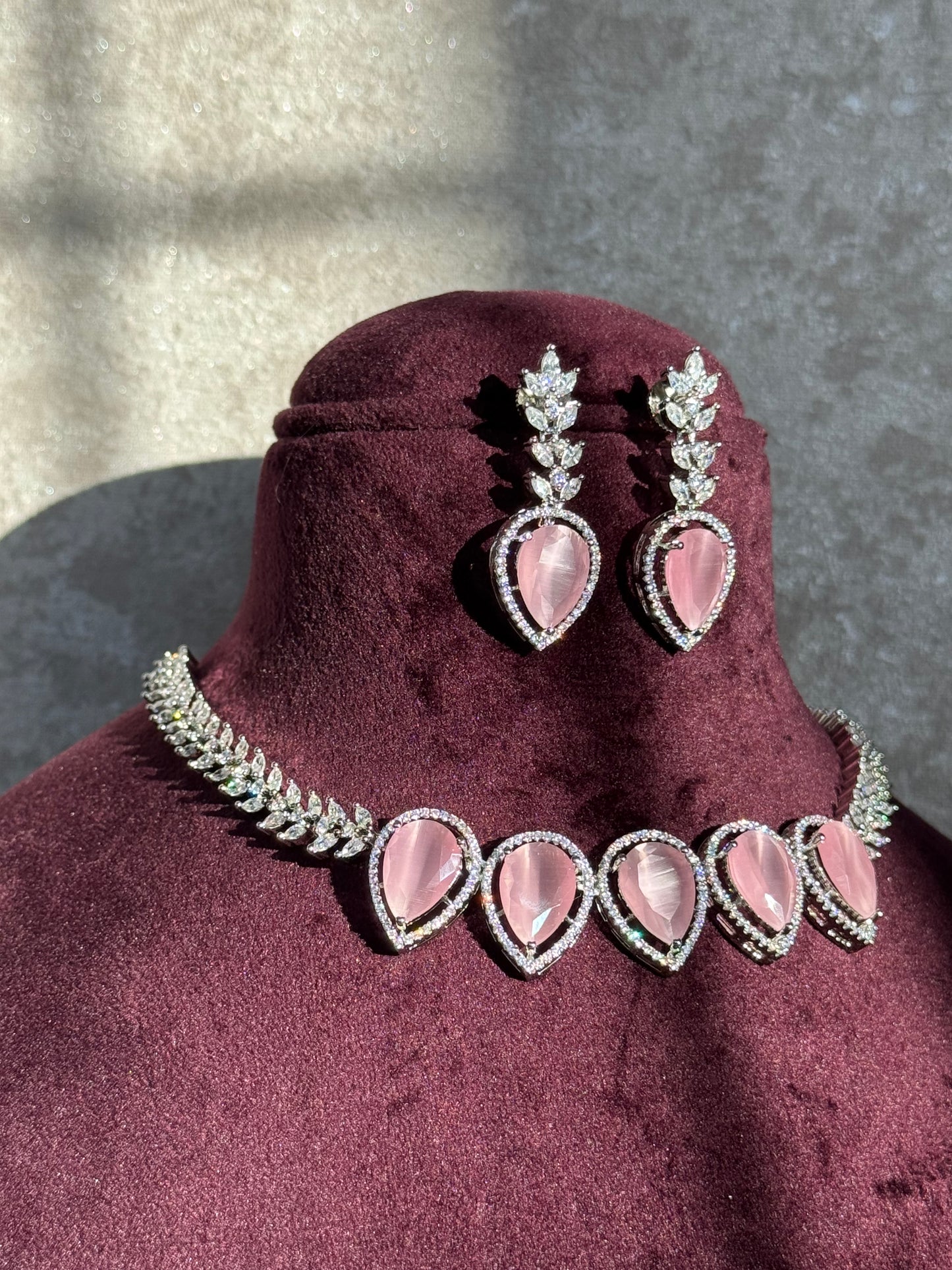 AD Tear Drop Stone Necklace set