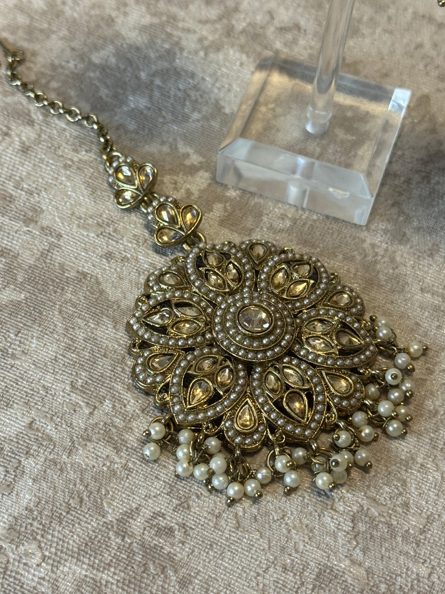 Antique Gold Jhumka & Tikka Set