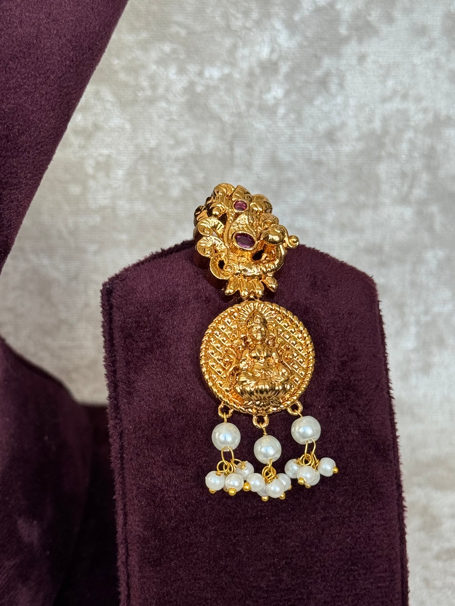 Temple Necklace Set