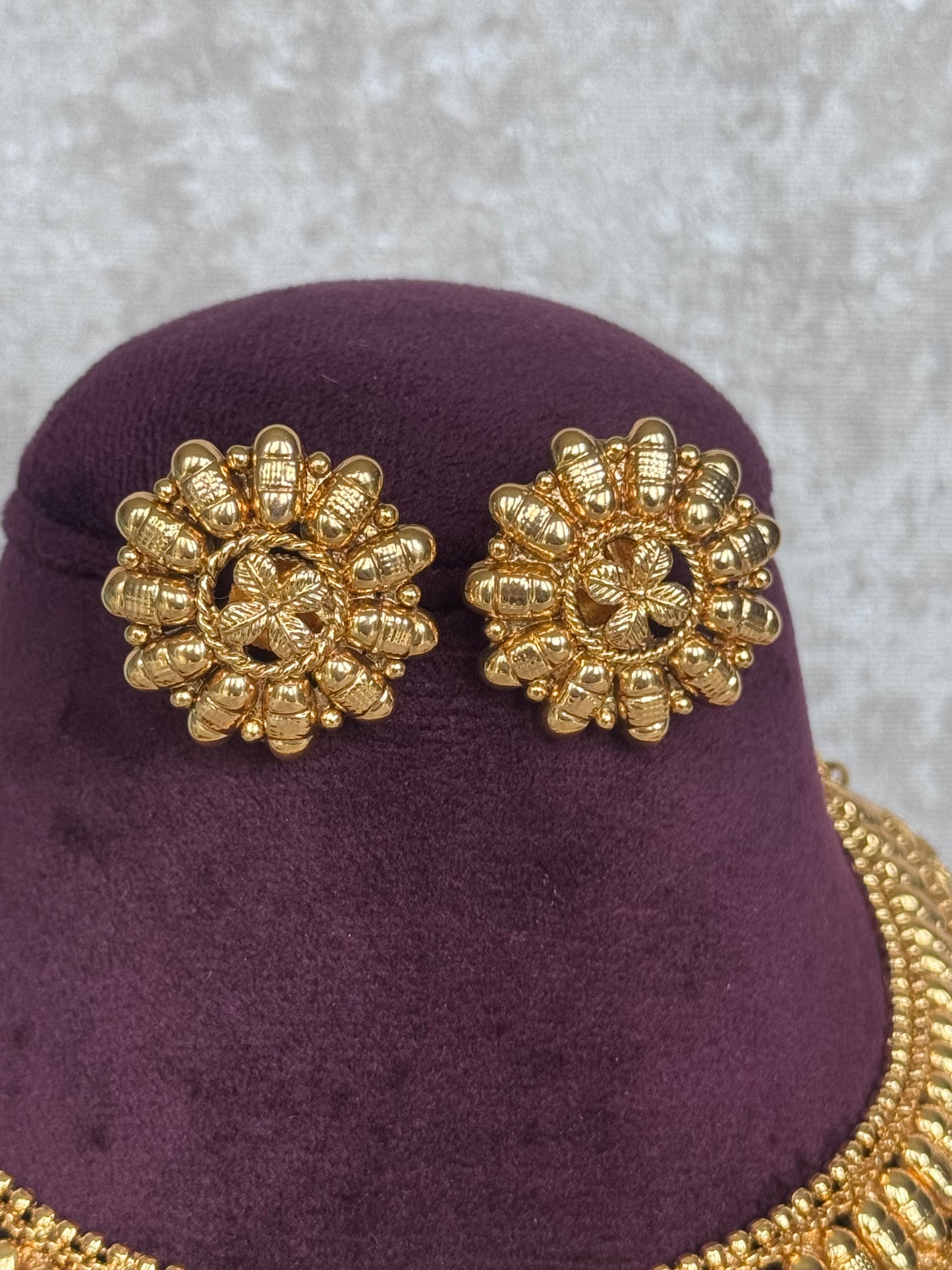 Classic Gold-Plated Necklace Set | The Tara Collection