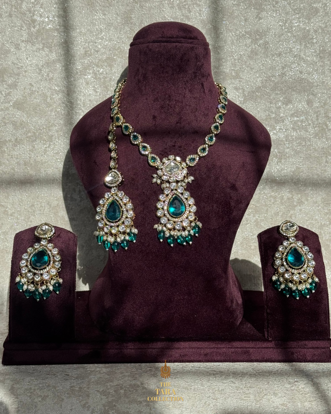 Kundan Necklace Set with Tikka and Earrings