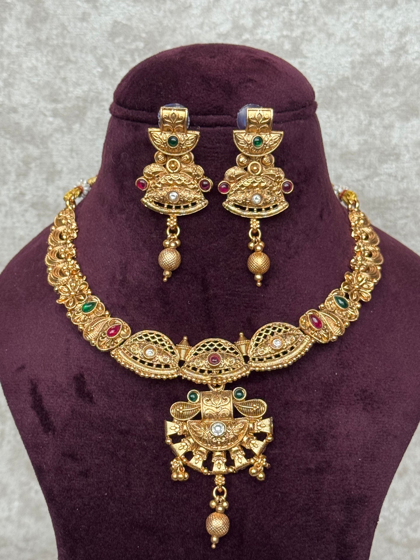 Heritage Necklace Set | The Tara Collection