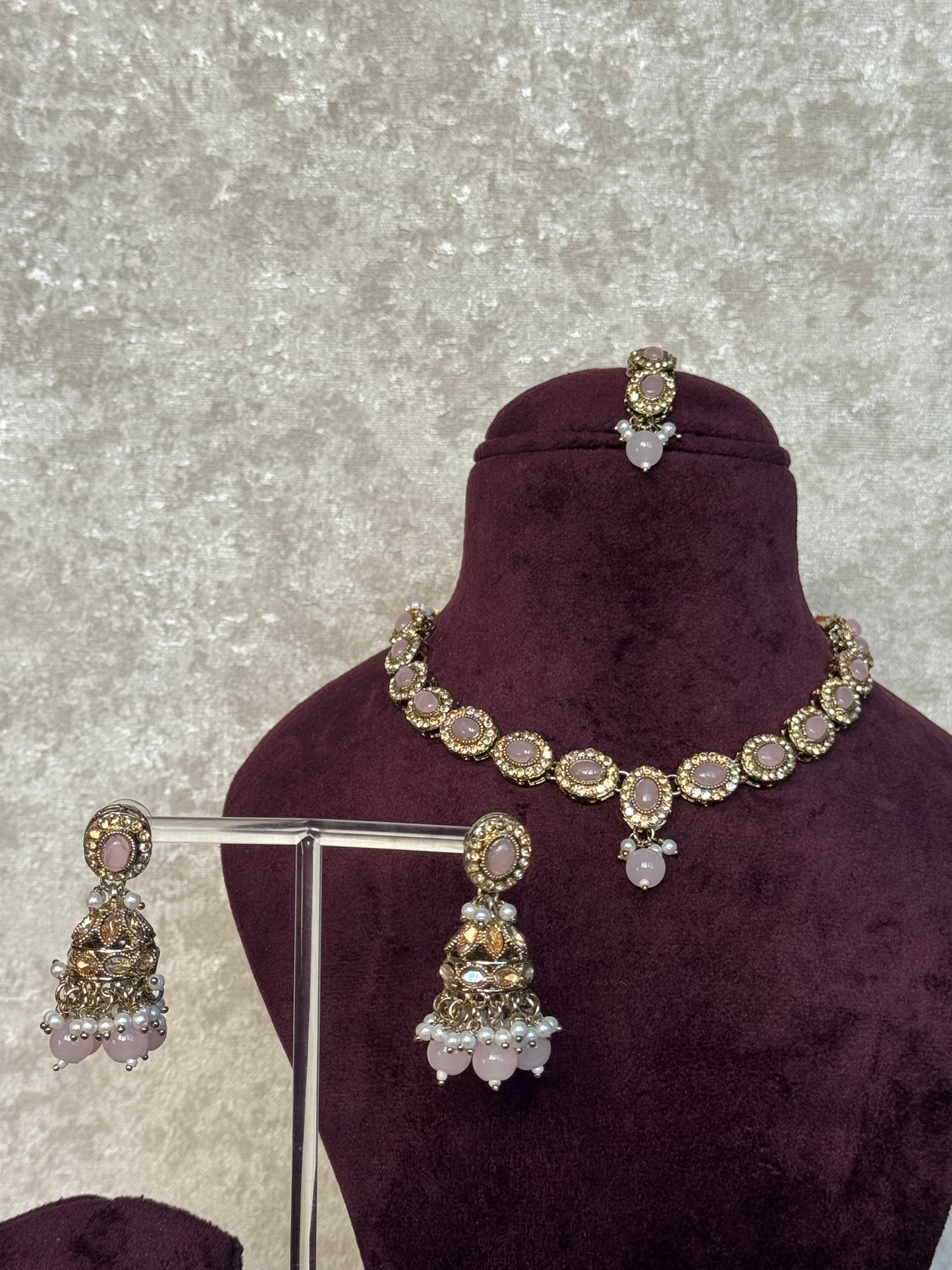 Slim Neckline Set (with jhumka earrings and tikka)