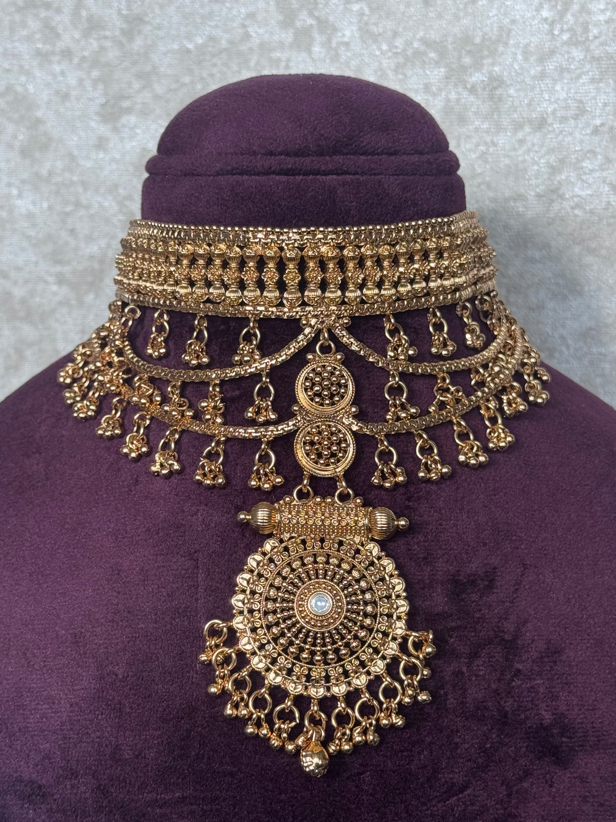 Shruti - Antique Gold Necklace Set | The Tara Collection