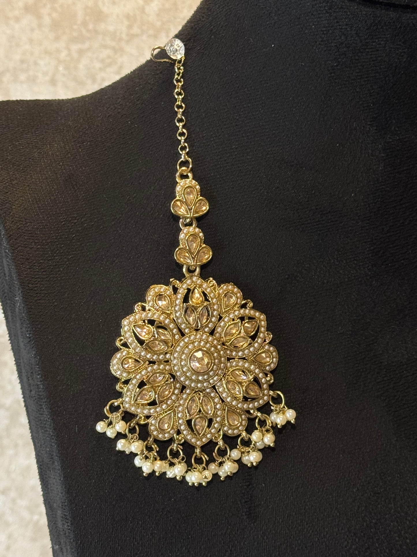 Antique Gold Jhumka & Tikka Set
