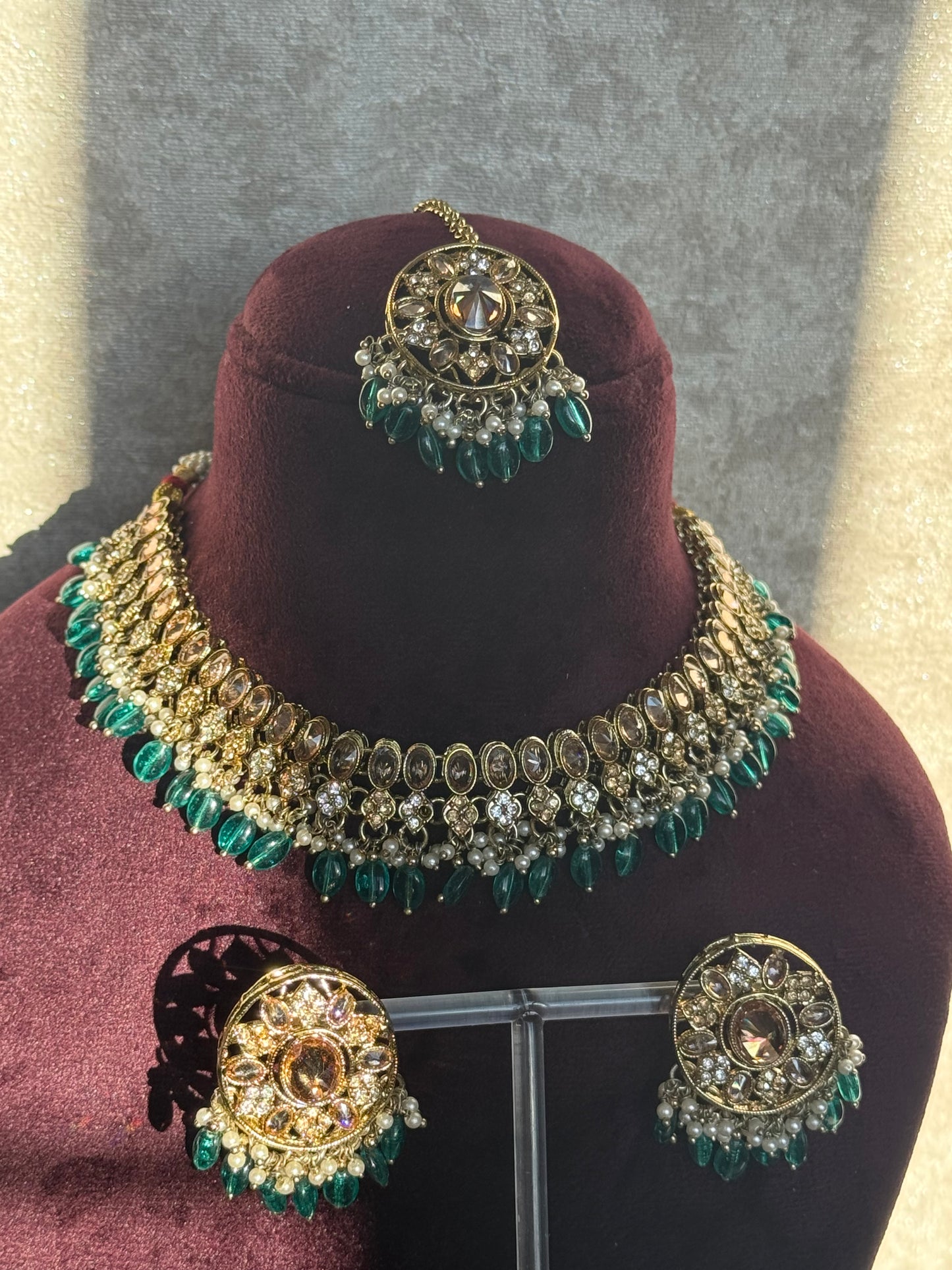 Champagne Gold Necklace Set with oval stud earrings & tikka | The Tara Collection