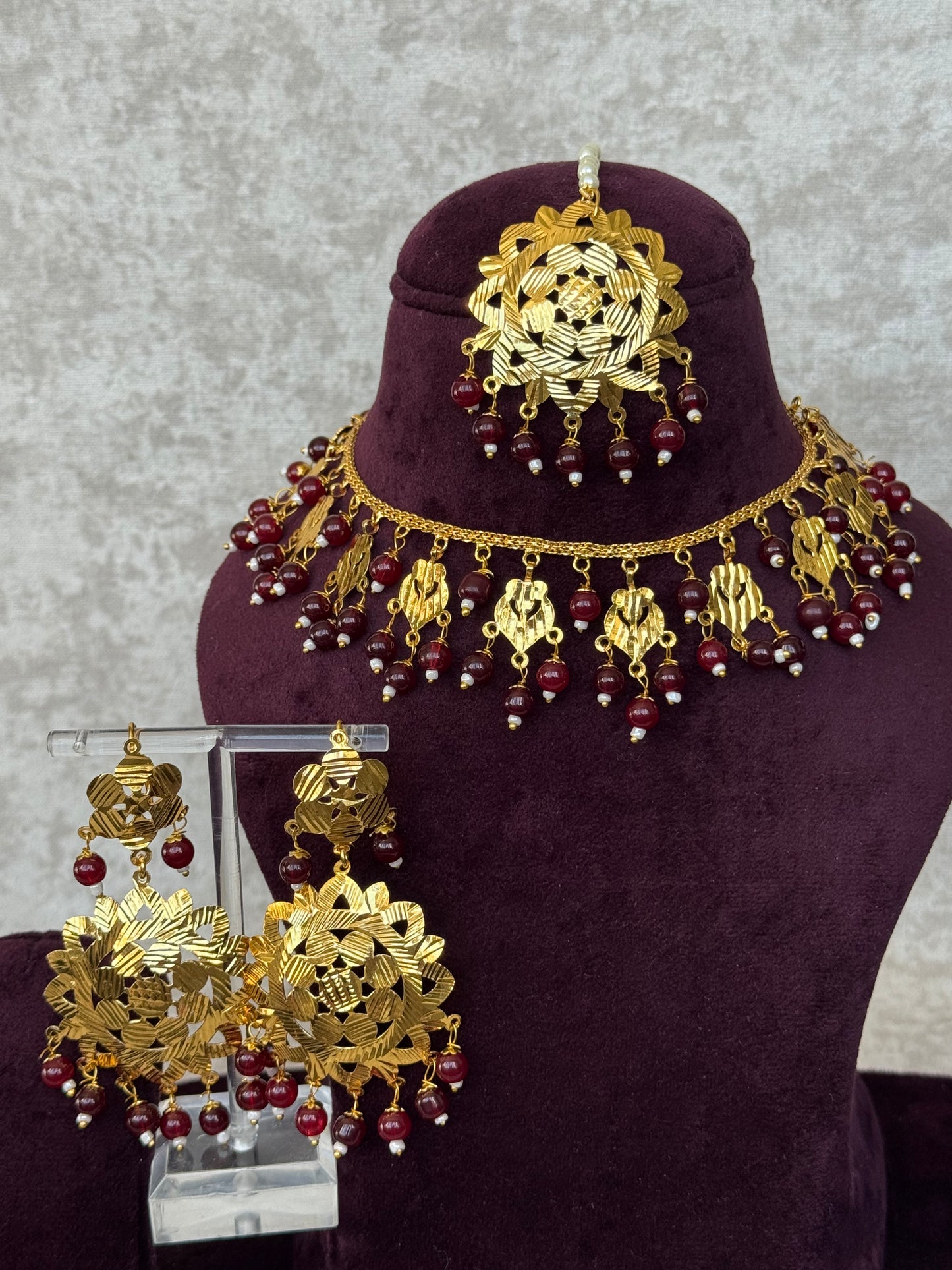 Gold Necklace Set | The Tara Collection