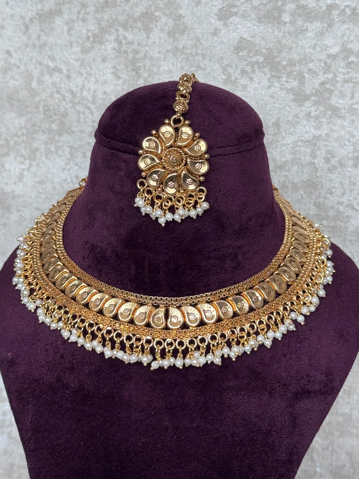 Floral Antique Choker Set | The Tara Collection
