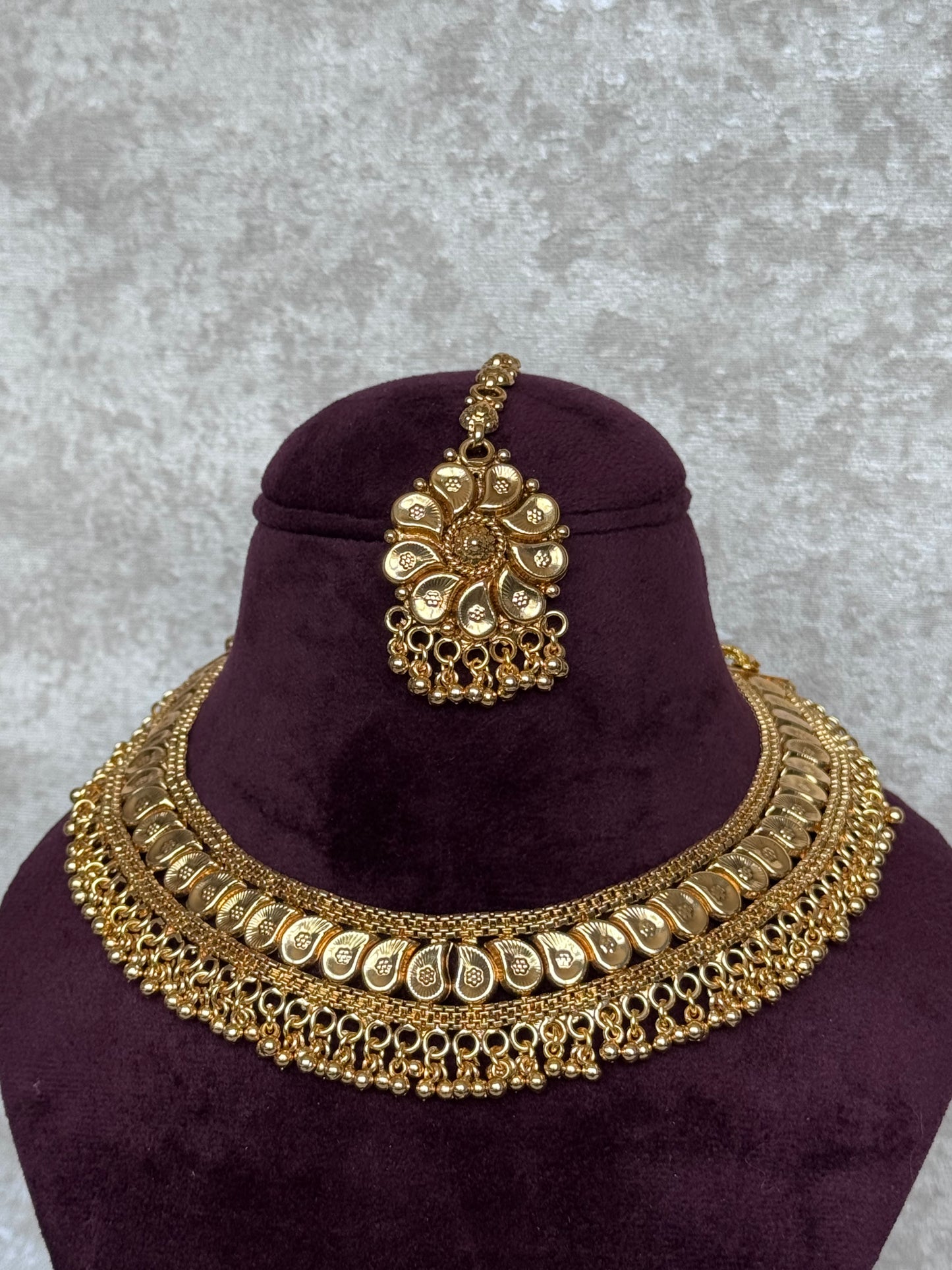 Floral Antique Choker Set | The Tara Collection