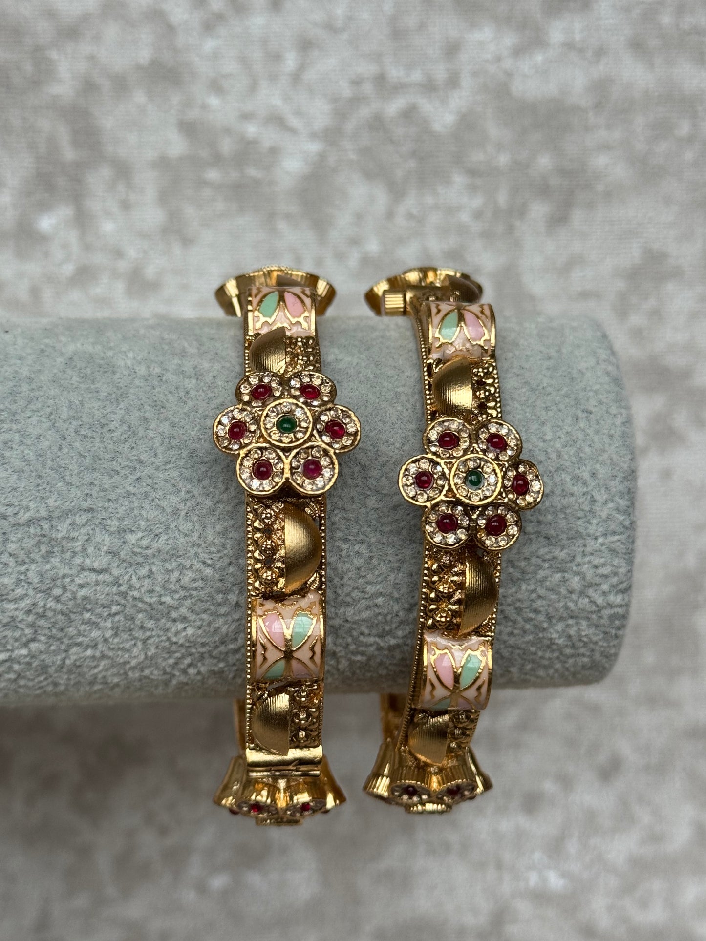 Heritage Bangle set | Size 2.6 | The Tara Collection