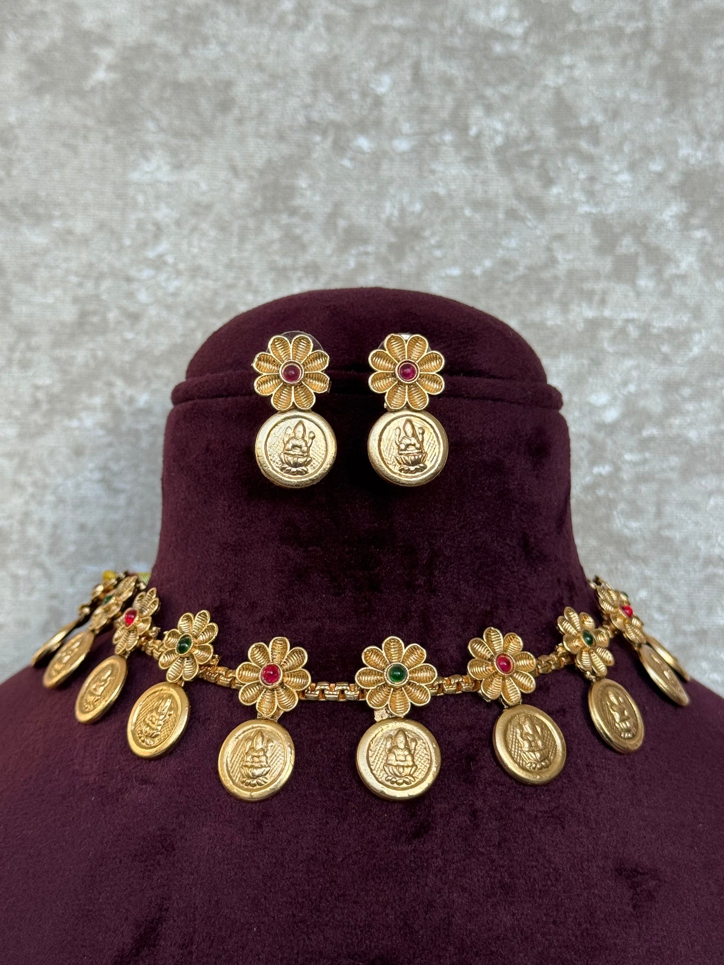 Floral & Coin Design Temple Set