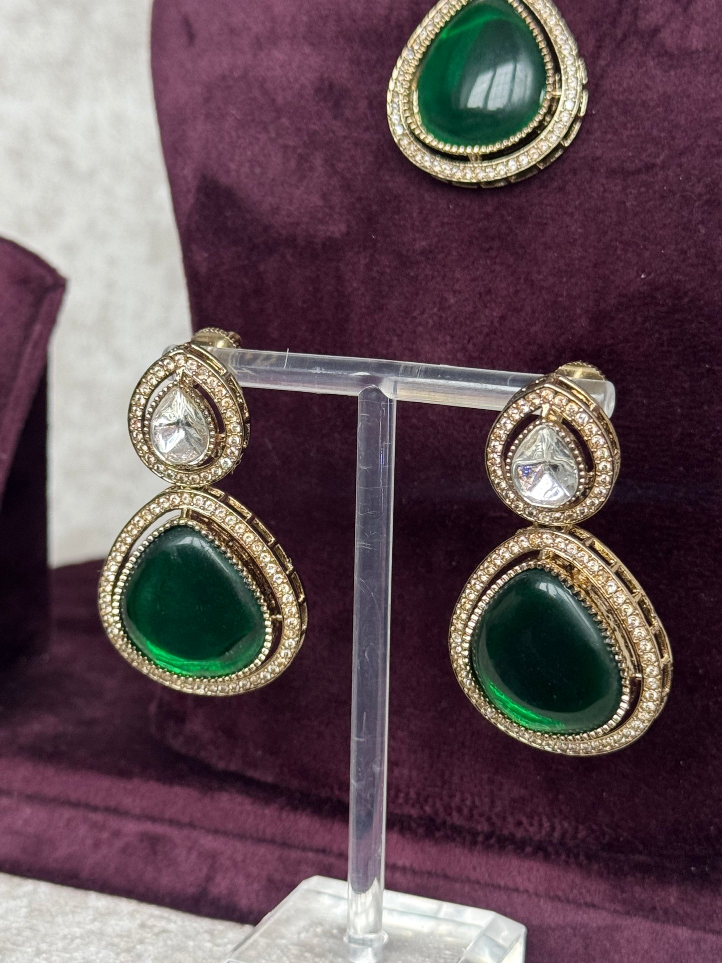 Kundan & Green Doublet Necklace Set | The Tara Collection