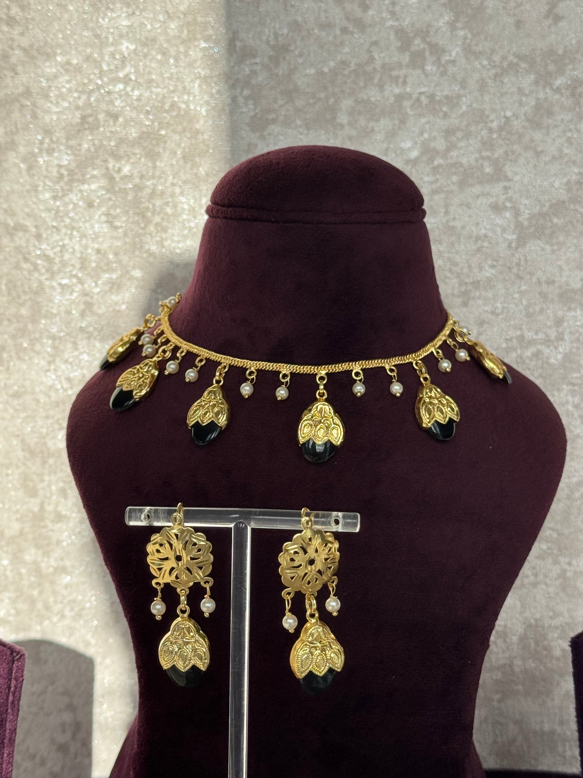 Sona - Gold Necklace Set | The Tara Collection