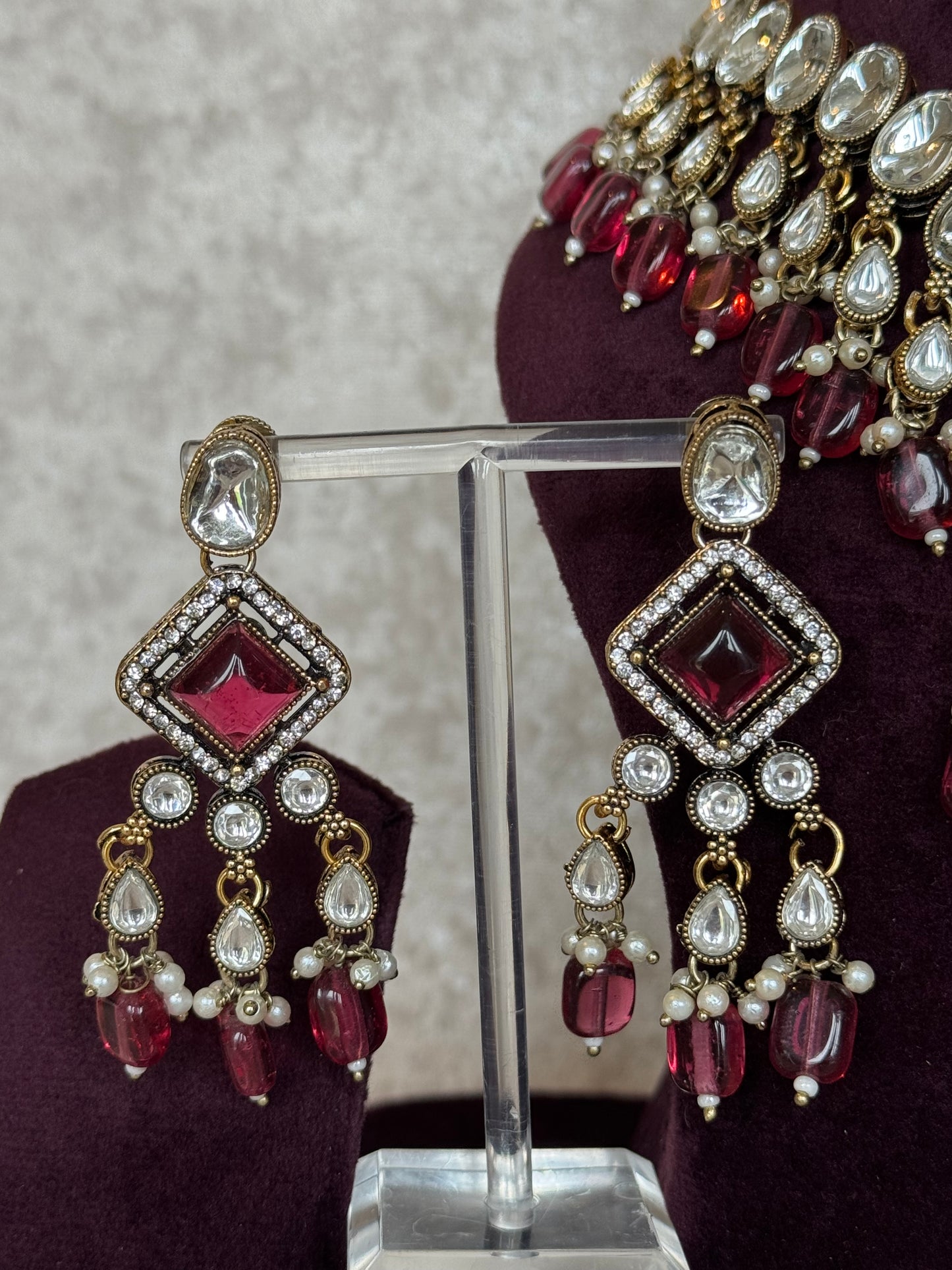 Tyaani Kundan Necklace Set | The Tara Collection