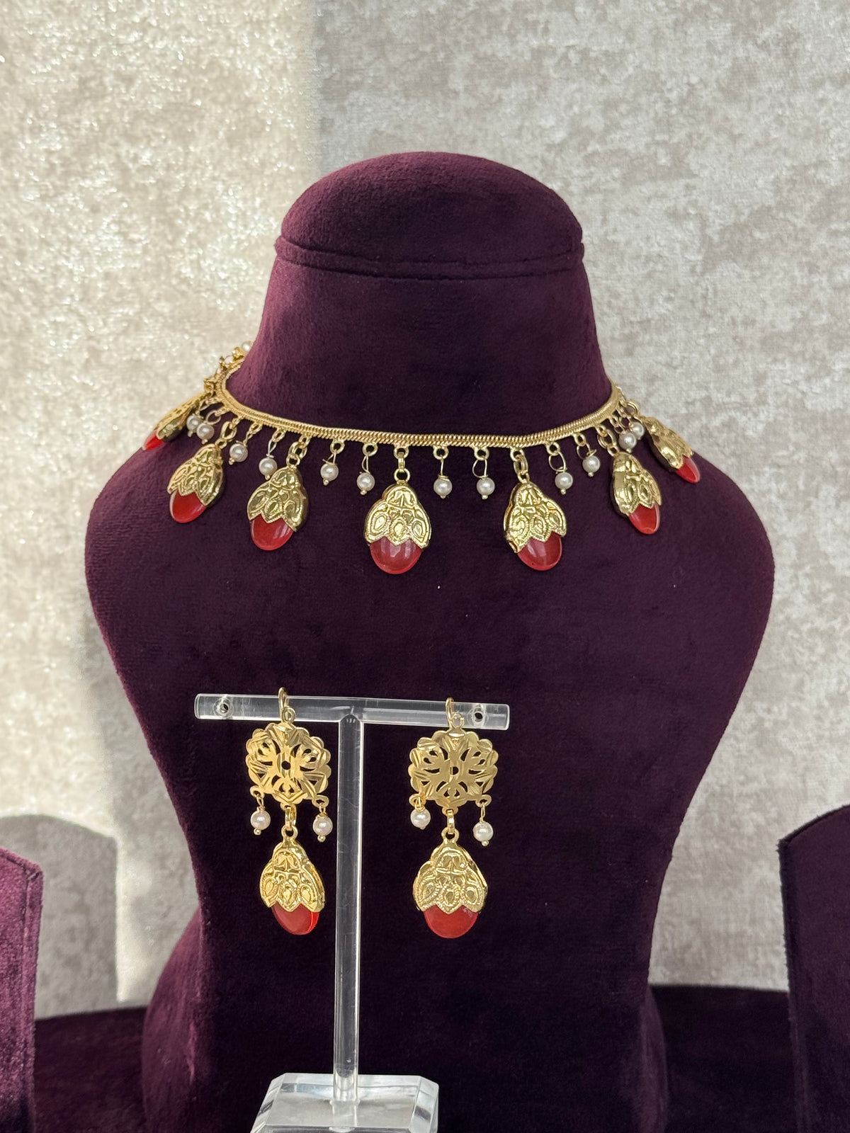Sona - Gold Necklace Set | The Tara Collection