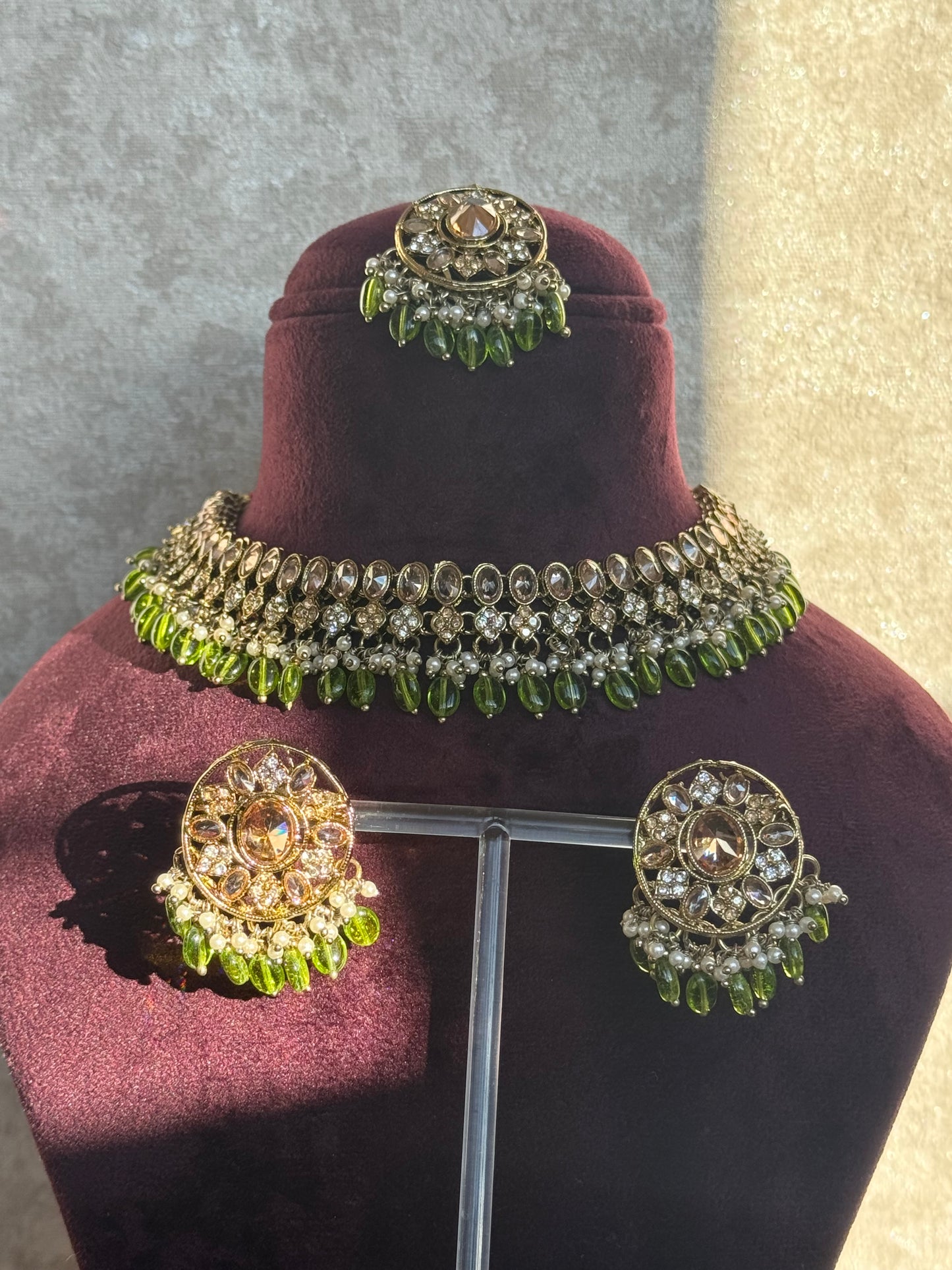 Champagne Gold Necklace Set with oval stud earrings & tikka | The Tara Collection