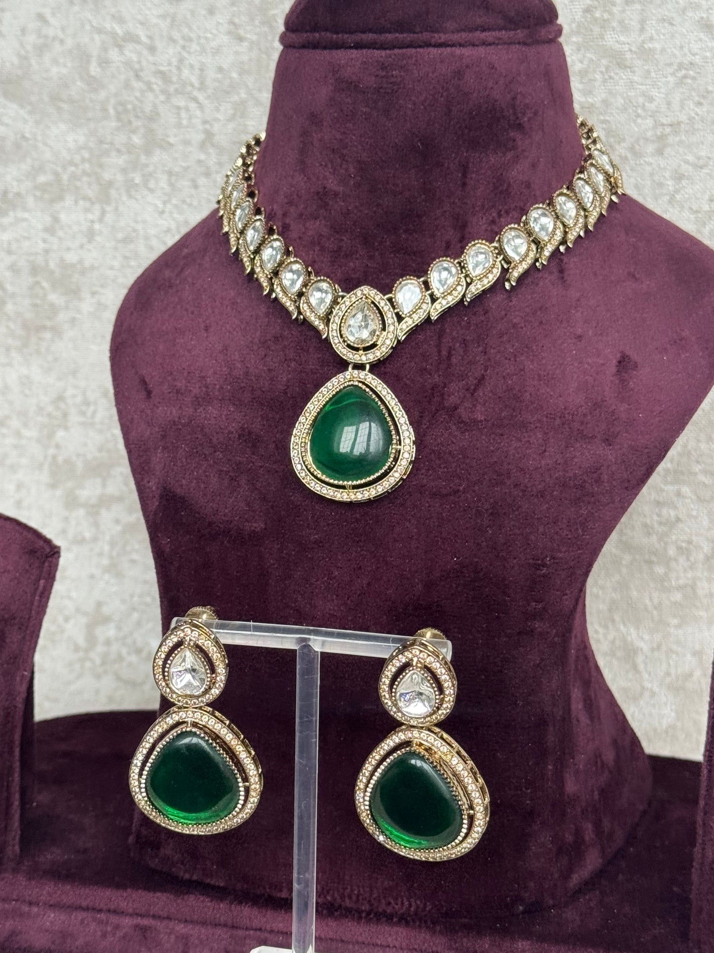 Kundan & Green Doublet Necklace Set | The Tara Collection