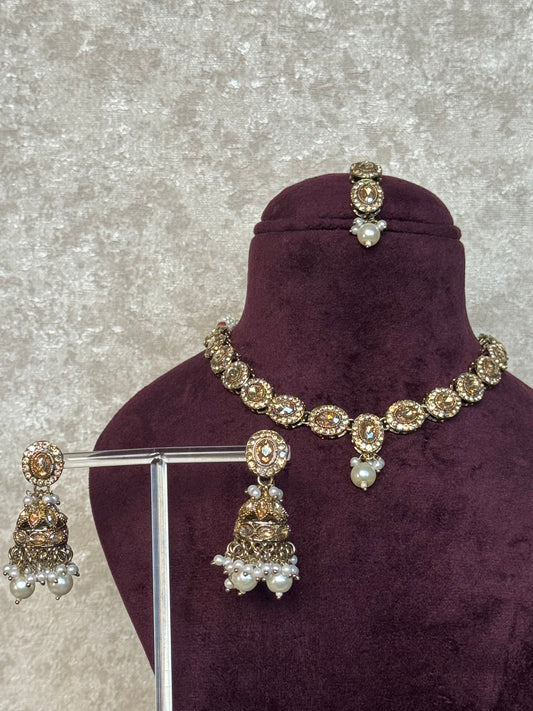 Slim Neckline Set (with jhumka earrings and tikka)
