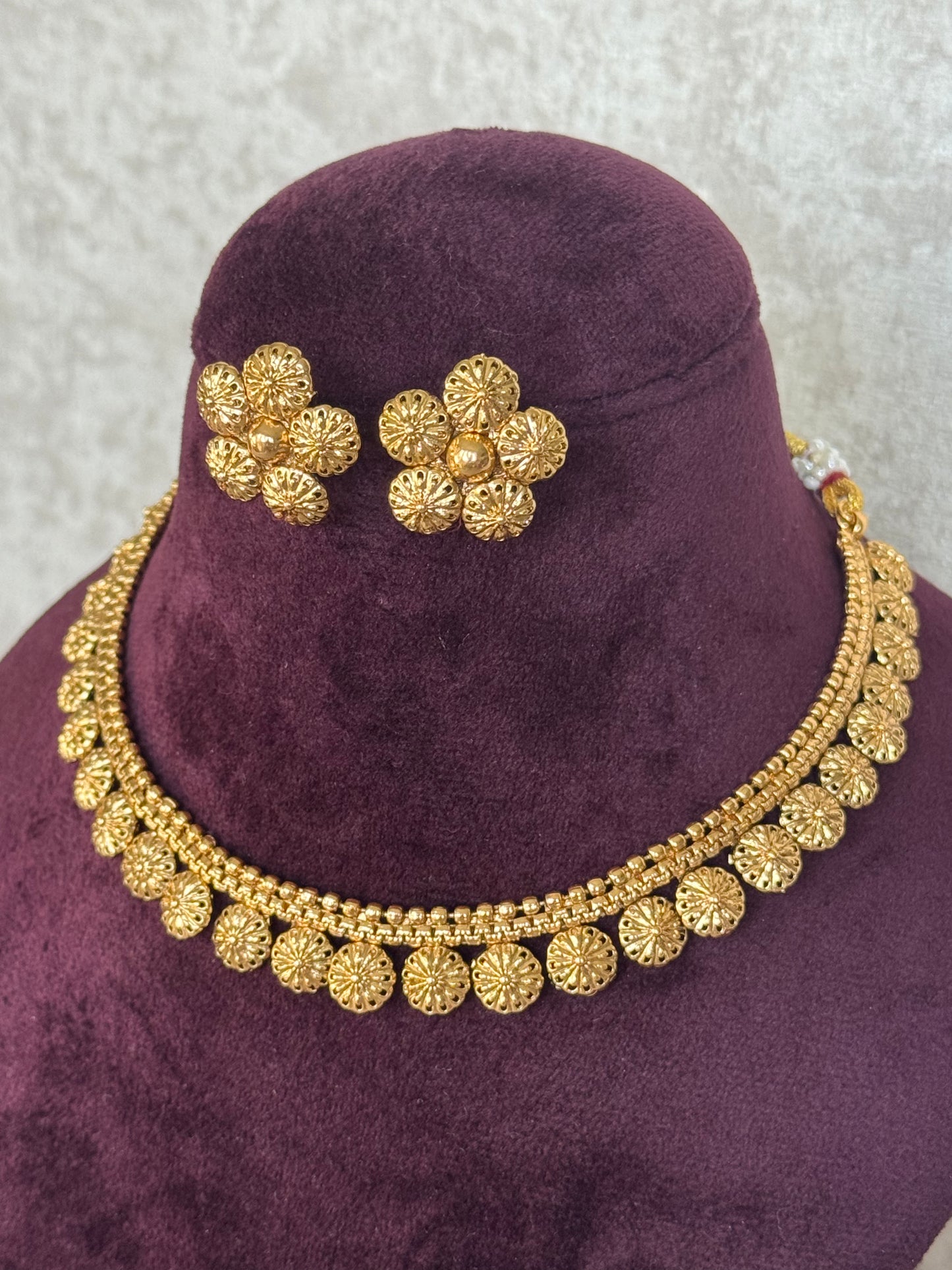 Classic Gold-Plated Simple Necklace Set
