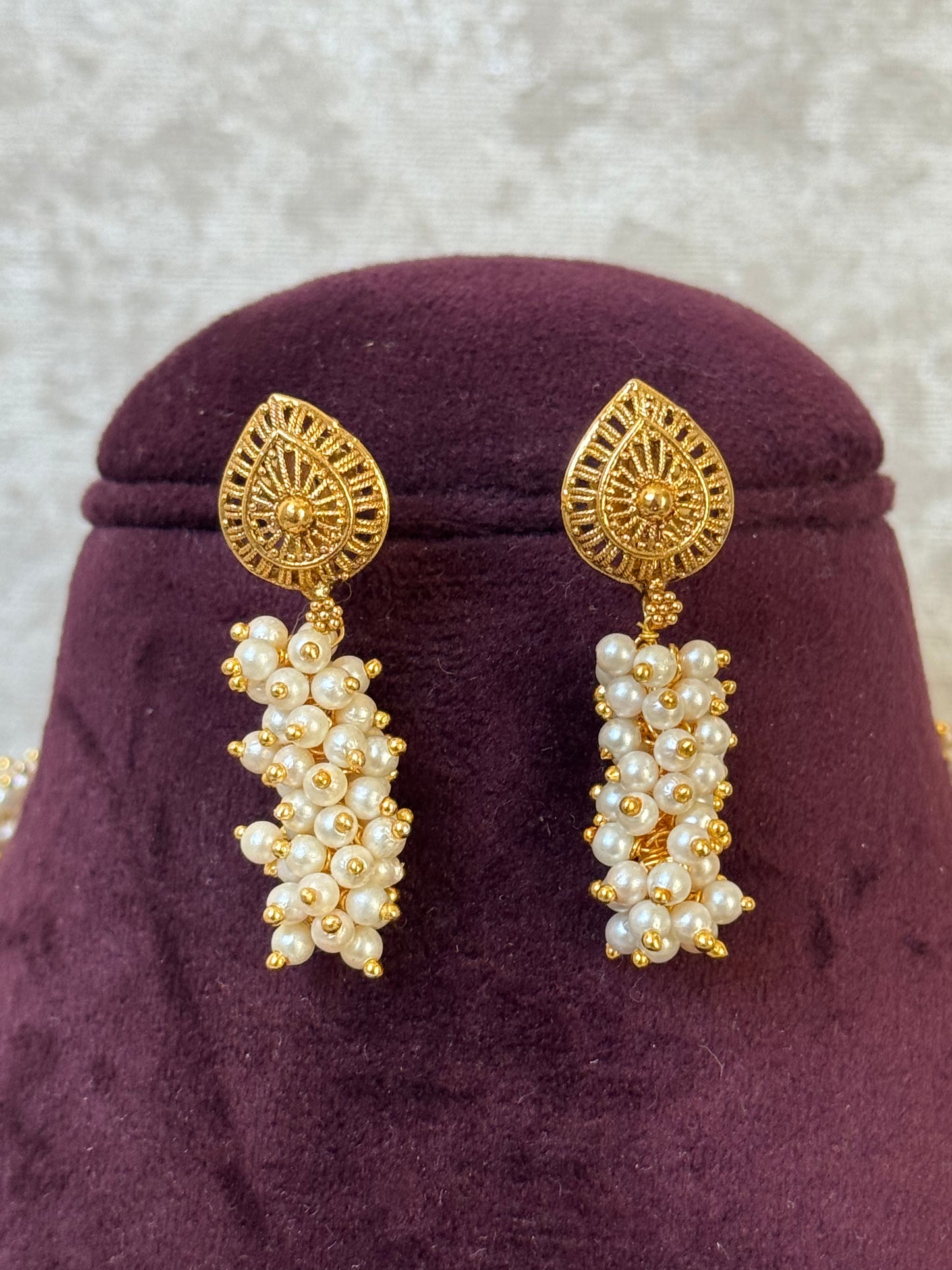 Clustered Pearl Long Necklace Set