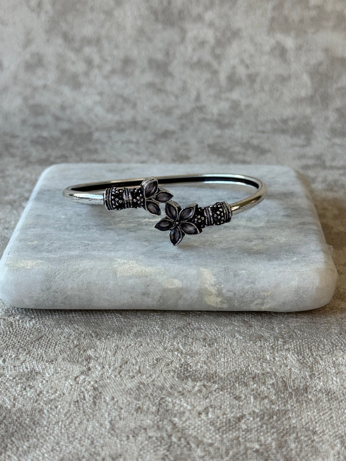 Oxidised Floral Stone Bangles – Adjustable (Multiple Colours)