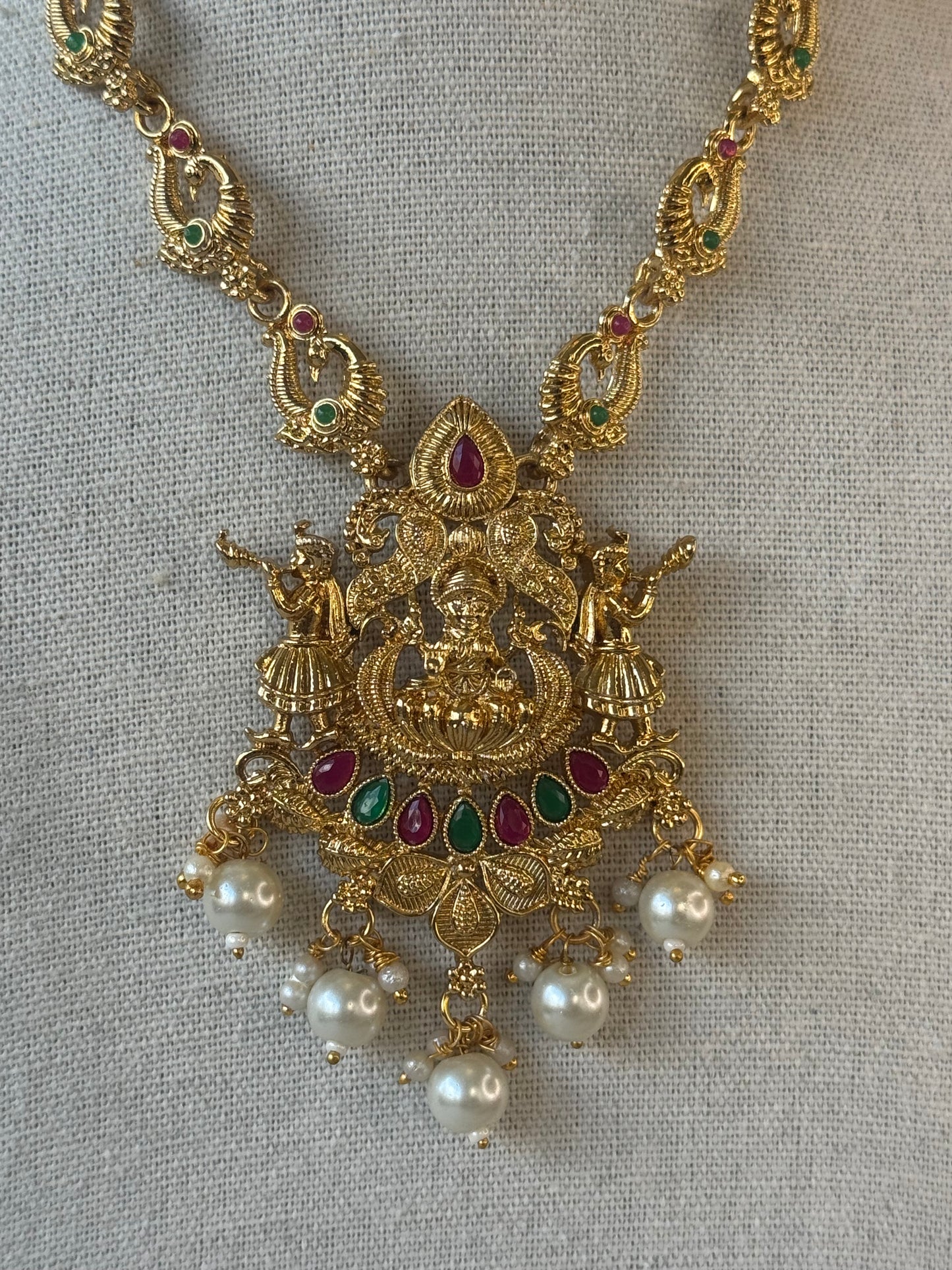 High Gold Polish Temple Necklace Set