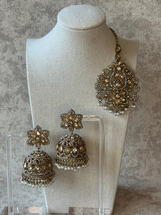Antique Full Stone Mehendi polish earrings & tikka set