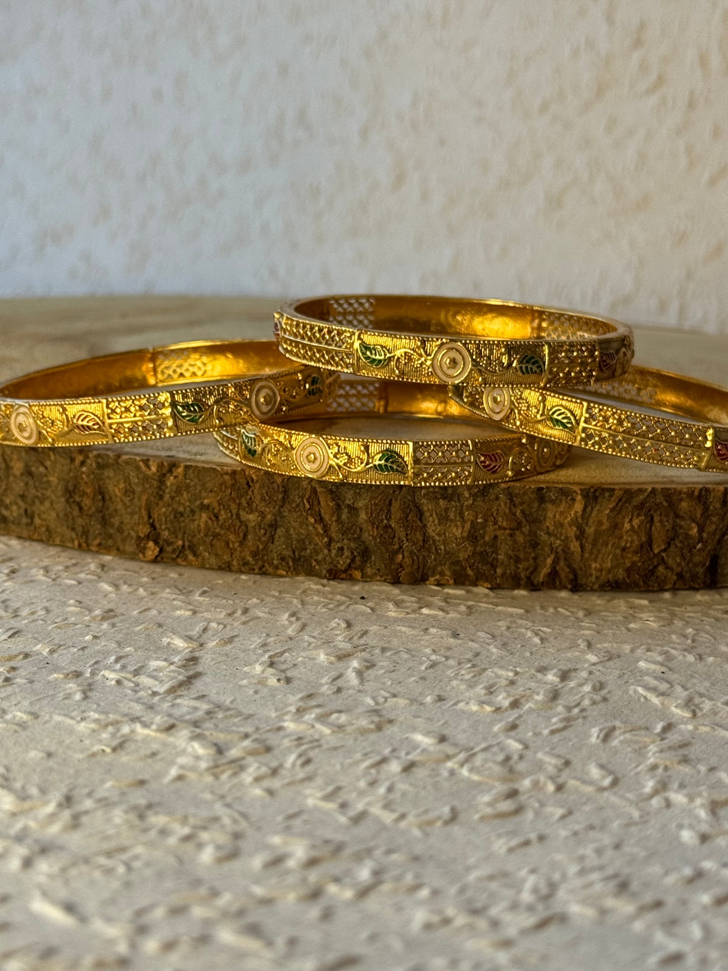 Regal Bangle set of 4