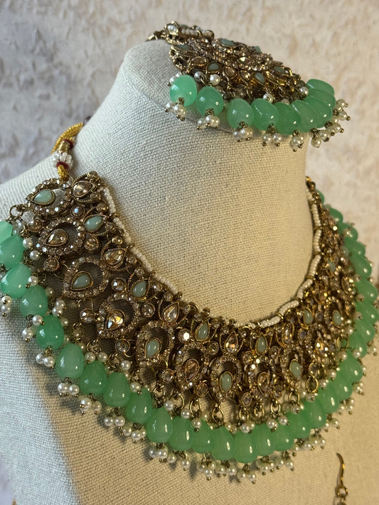 Mint Green & Gold Set with Tikka and Pasa